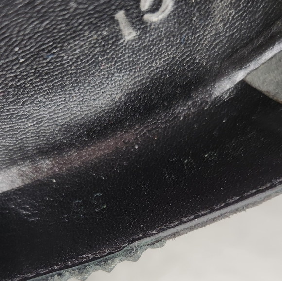 Gucci Black Brogue Pump Heels - Picture 13 of 13